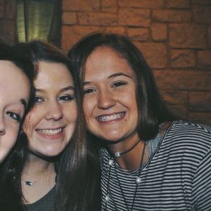 Meet your Posher, Camryn